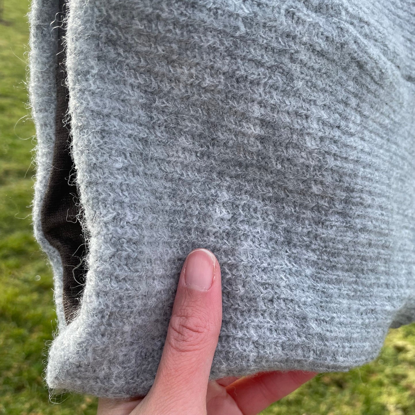 Loop Scarf in Grey Wool and Linen